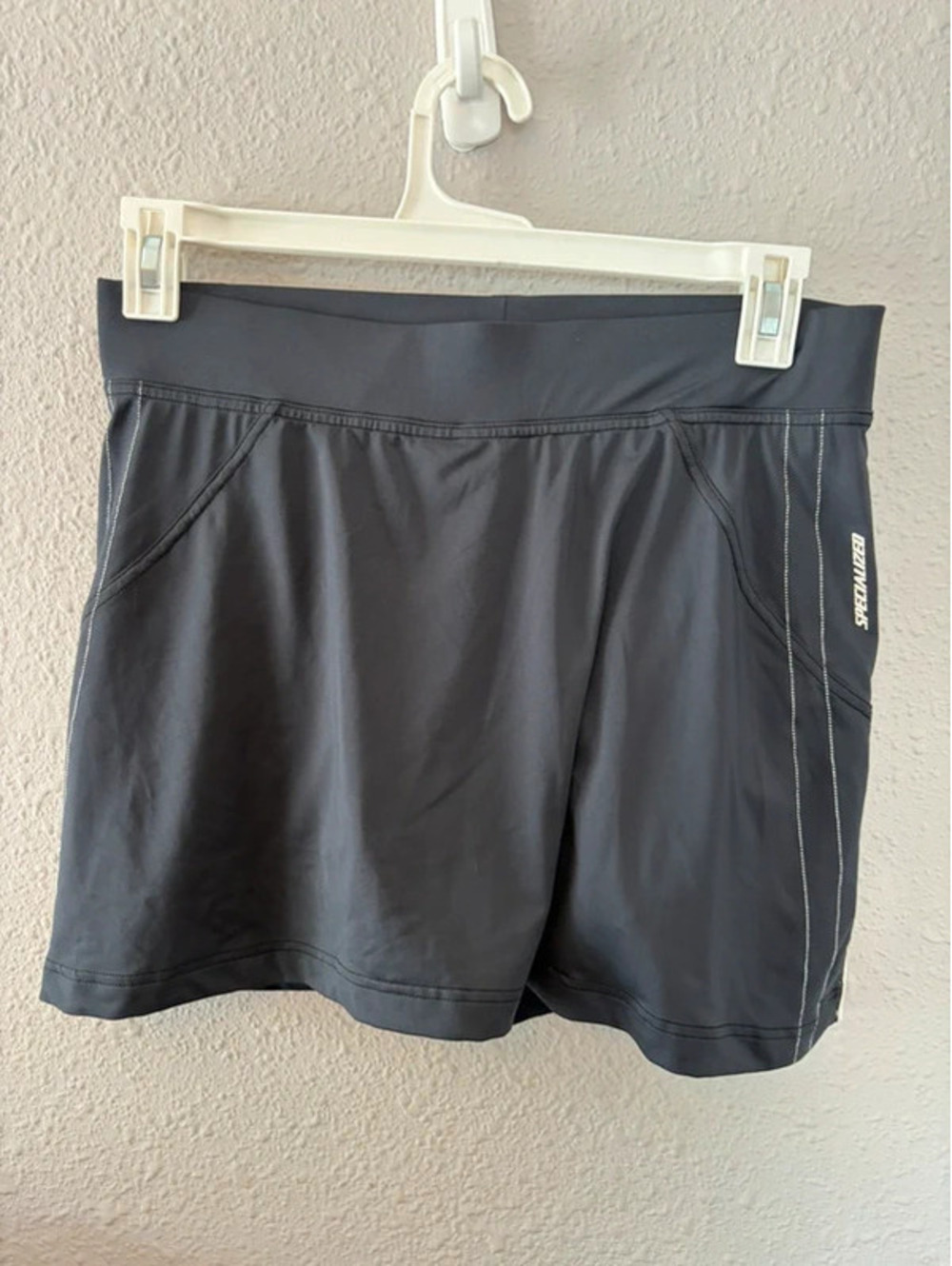 Specialized brand black cycling biker shorts and skort size M